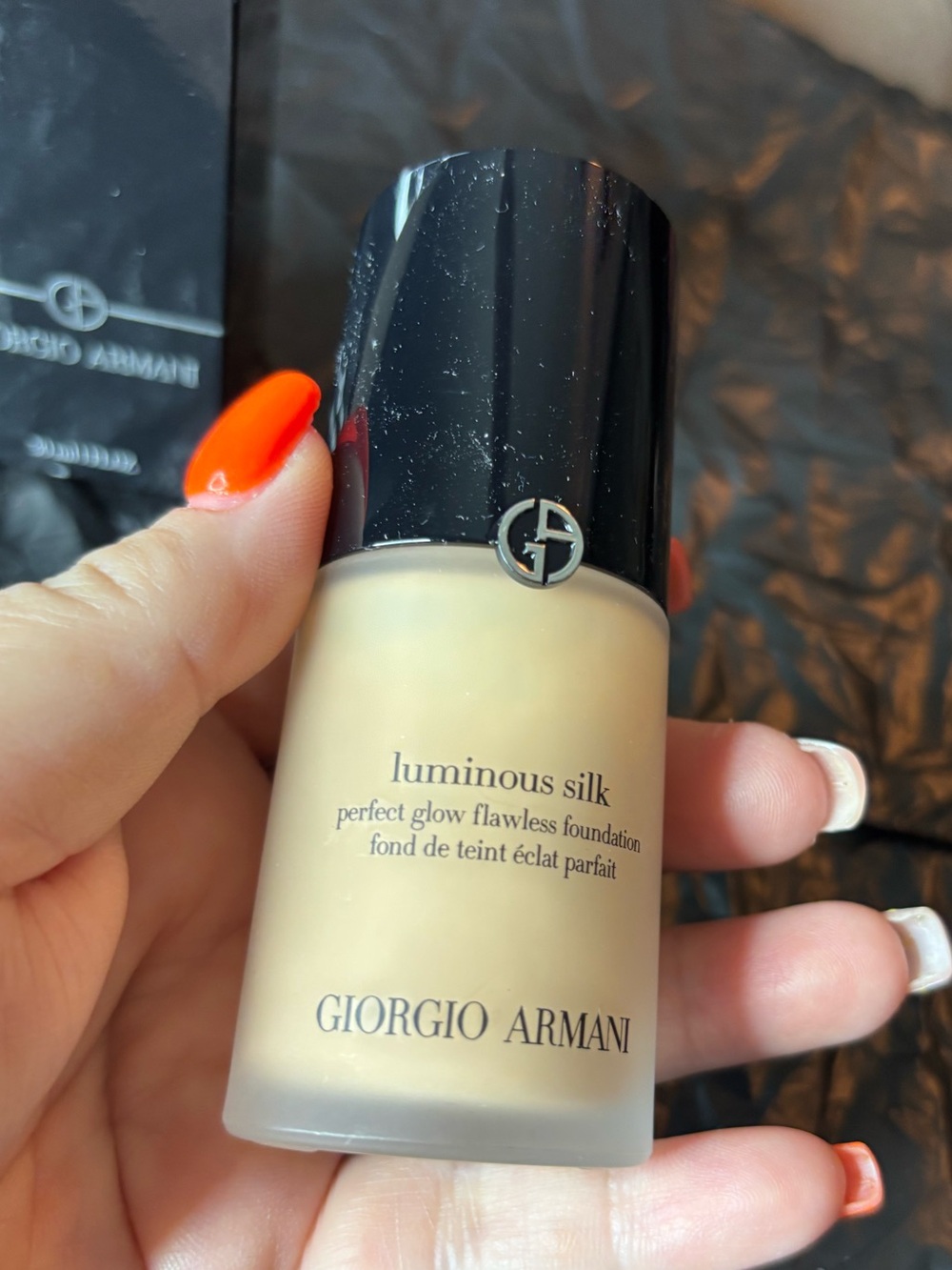 Giorgio Armani Luminous Silk Foundation Perfect Glow Flawless Foundation 4.5 NEW - Picture 6 of 7